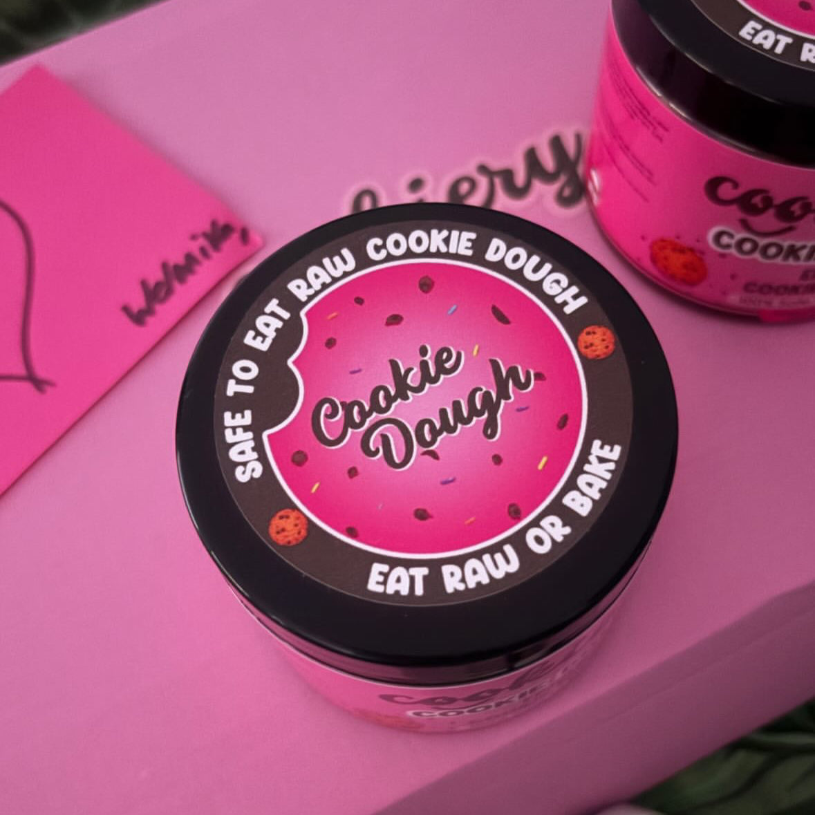 Classic Chocolate Chips Edible Cookie Dough (200g)